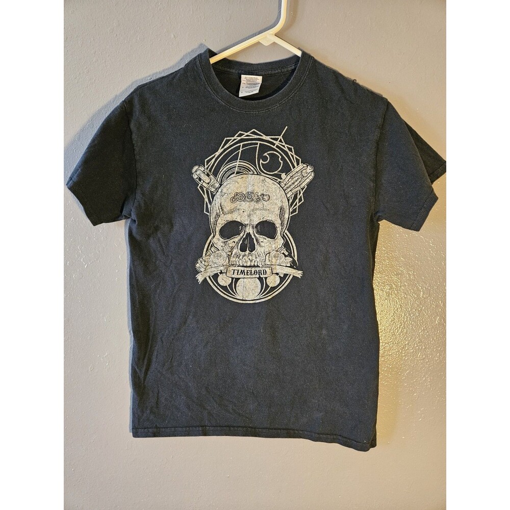 GILDAN Timelord Skull Tee Black Size Small Rock Punk Biker (B10)